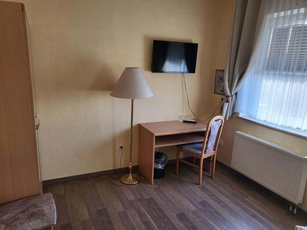 Pension Kuehnauer Hof Дессау Экстерьер фото